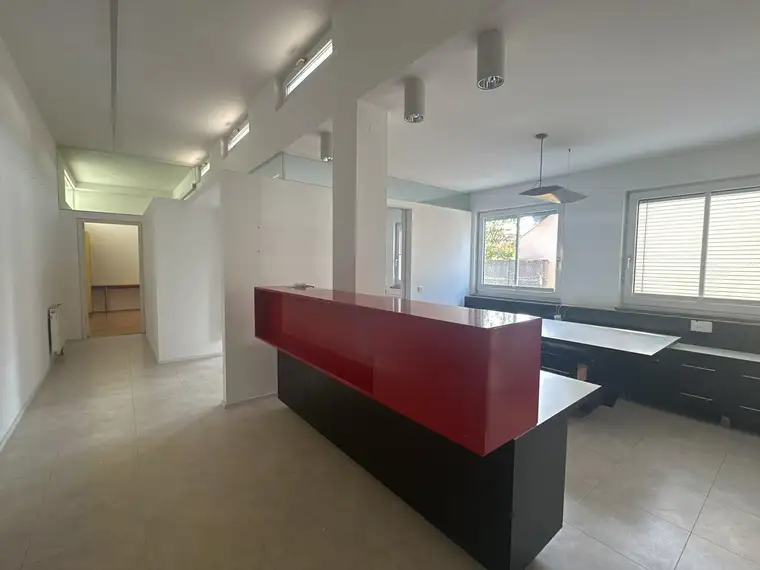 Moderne Praxisfläche in zentraler Lage Salzburgs zu vermieten!