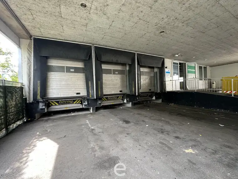 Lagerfläche in Wien ab 1073,45m² zu mieten!