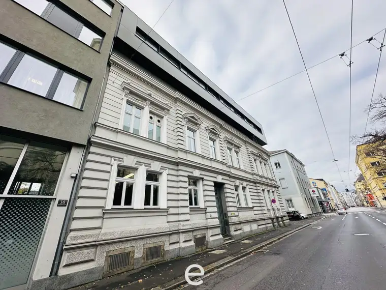 Top Altbaubüro &amp; Lager in Linz ab 258,66m² zu vermieten!