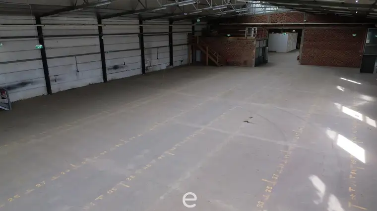 Lagerhalle mit Büro in Krems zu vermieten! Provisionsfrei!