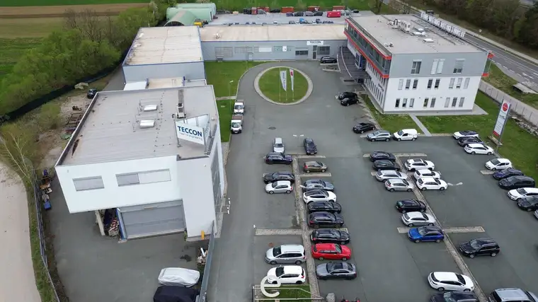 Büro und Produktionsstätte mit Hallengebäuden in Gratkorn zu kaufen!
