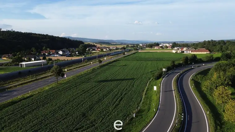 Gewerbegrundstück (BK VIII) direkt an der A1-Abfahrt Amstetten OST!