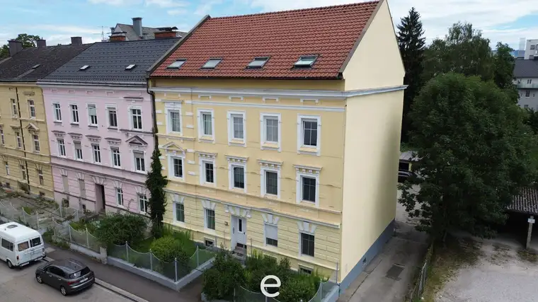 Altbau-Dachgeschosswohnung TOP 8, befristet vermietet!