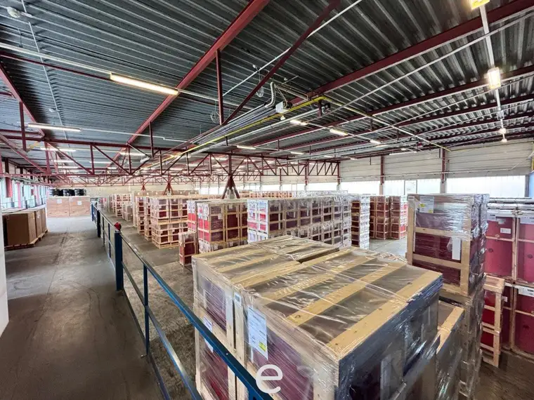 Ideale Logistikimmobilie in Traun/Linz ab sofort zu mieten !