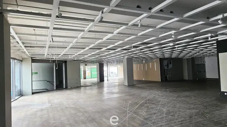 Attraktive und günstige Lagerflächen ab 6.000 m² zu mieten
