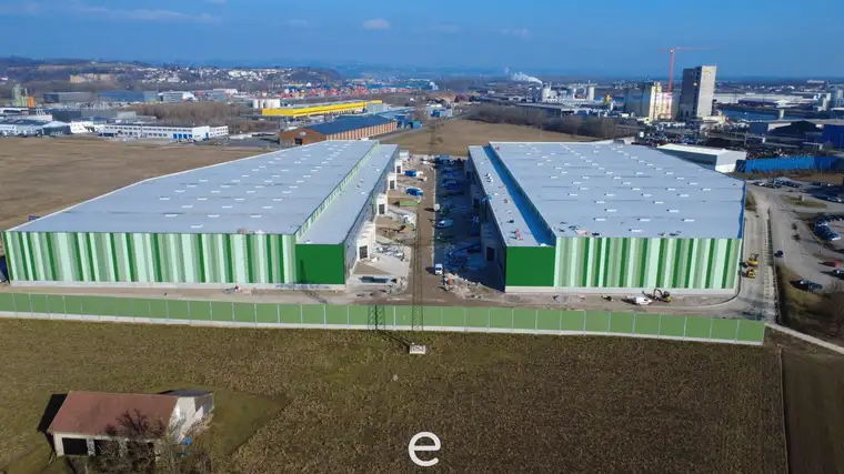 NEUBAU - Produktions / Lagerhalle mit Büroflächen in Enns/Ennshafen zu vermieten, Objekt 4 – individuell und zukunftsorientiert