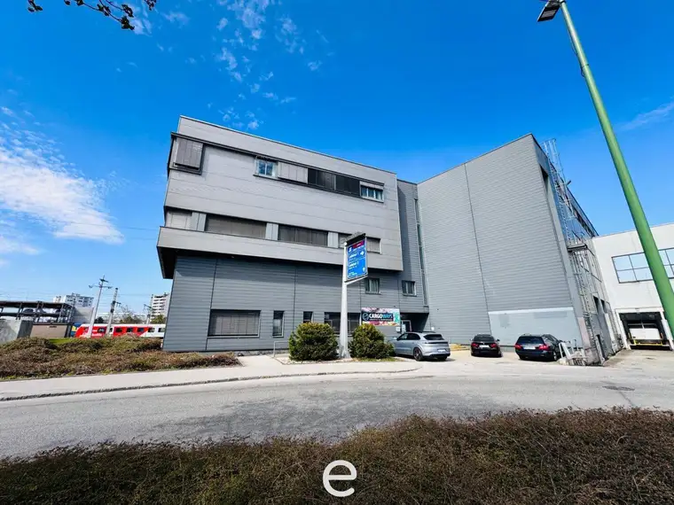 Büroflächen in Bestlage von Wels zu vermieten – ideal für Ihr Business!