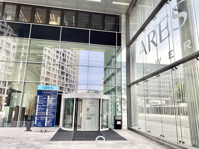 ARES TOWER: Bürofläche im 12. OG mit Weitblick