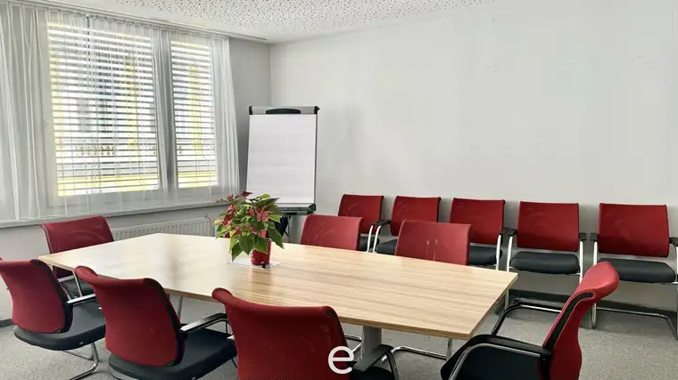 Westbahnhof Nähe: Büro mit Loggia