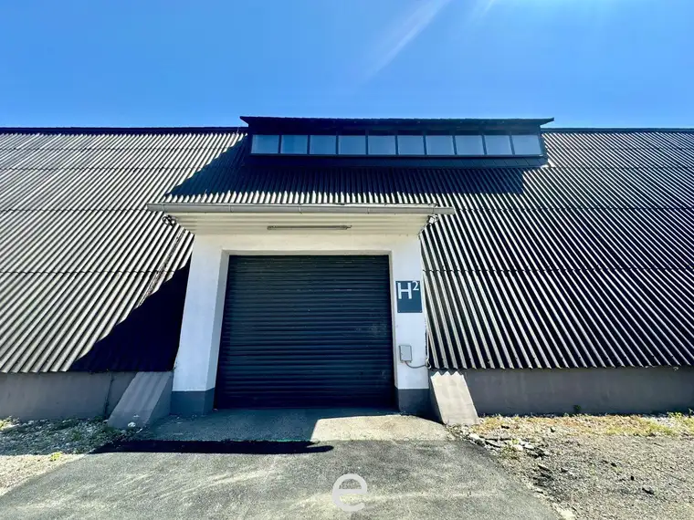 Kleinteilige Lagerhalle in Enns zu vermieten!