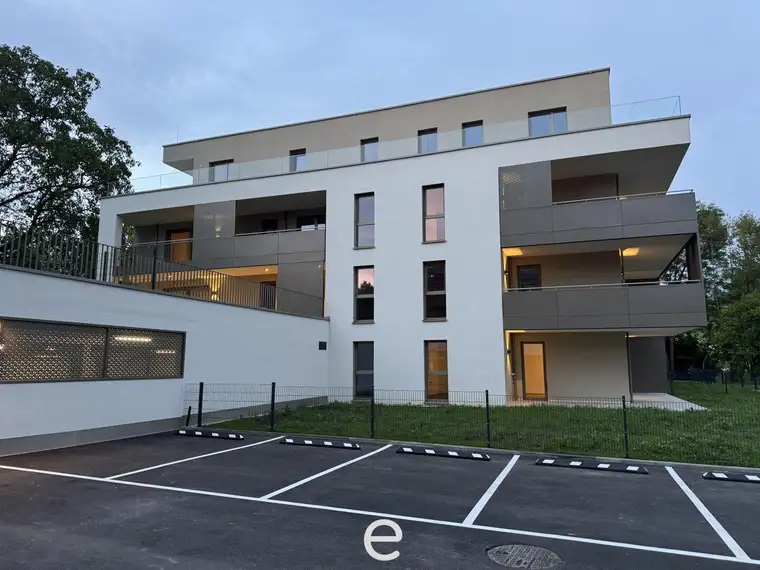 Wohnen am Farnholz - Wohnung 2.OG/TOP 2.12 mit großzügiger Loggia/2 TGP inklusive