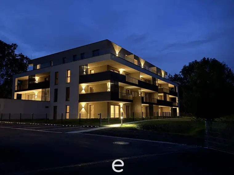 Neubauwohnung in Schleißheim/ Farnholz - Penthousewohnung 3.OG/TOP 15 mit großzügiger Dachterrasse/2 TGP inklusive