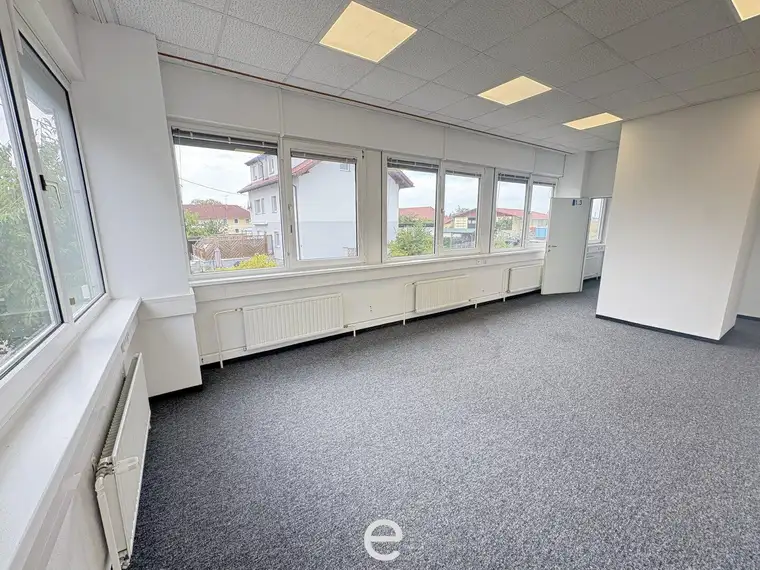 Büro mit rd. 29m² zur Miete in Hörsching – ideal für Start-ups und kleine Unternehmen!
