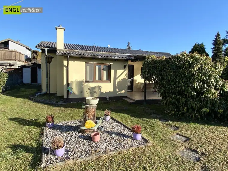 "Jetzt schon auf den Sommer Freuen" Bungalow auf Pachtgrund mit großem Garten und Pool beim Badeteil Steinbrunn