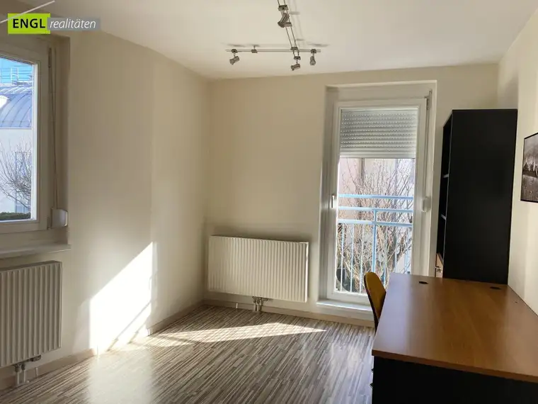AUFSPERREN und EINZIEHEN - extrem gepflegt helle 3 Zimmerwohnung in ruhiger zentraler Grünlage - sofort verfügbar
