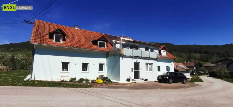 Traumhafter Vierkant-Bauernhof mit 7,2 ha Grundstück - viel Platz für Ihre Ideen!