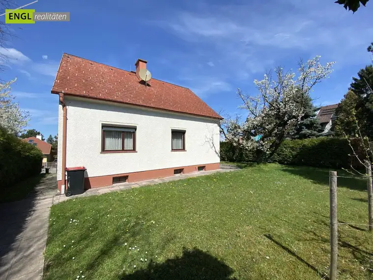 Neubau oder Sanierung, Grund mit südseitigem Garten in ruhiger Lage