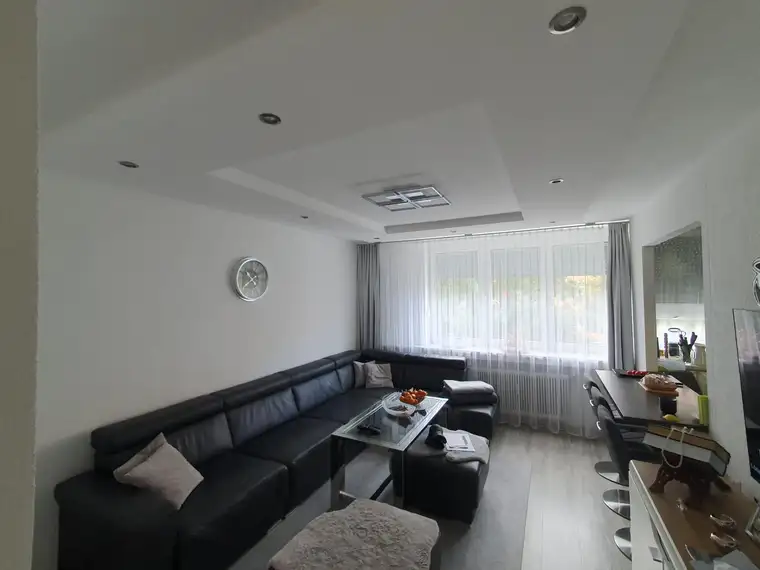 Familienfreundliche 4-Zimmer Wohnung in Salzburg-Alpenstraße – 72 m², renoviert 2020, Garage optional – Privatverkauf