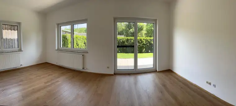 Schöne 3 Zim-Wohnung mit 68m2 mit Terrasse im Grünen!