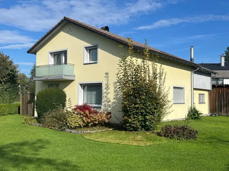 Top - Gelegenheit für Bauträger, Familienverband, Investoren... Liegenschaft mit Wohnhaus &amp; angrenzendem Baugrundstück