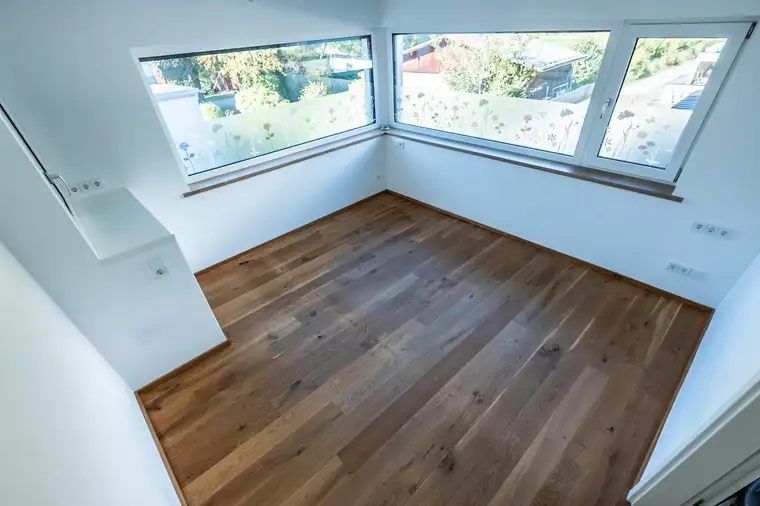 Barrierefreie 3-Zimmer Maisonette mit Terrasse und Garten