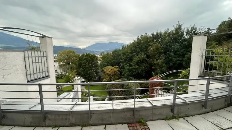 Neu renovierte 2-Zimmer Wohnung mit Terrasse in Arzl