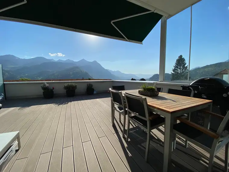 Dachgeschoßwohnung mit großzügiger Panoramaterrasse und atemberaubenden Bergblick! - PROVISIONSFREI