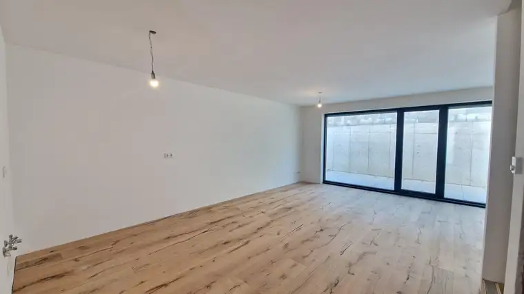 Einmaliges Angebot! Schlüsselfertiges Reihenhaus in idyllischer Lage!