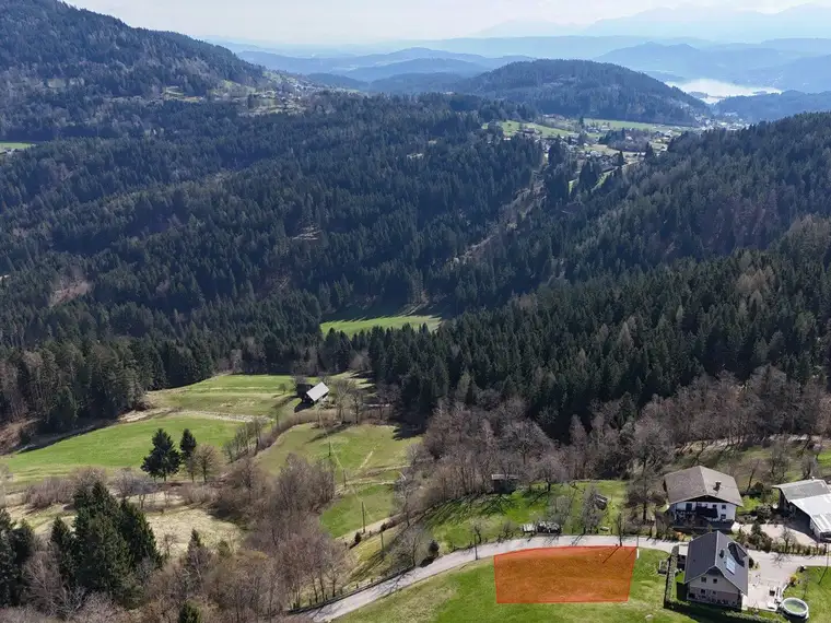 Exklusiv: Sonniges Grundstück in traumhafter Lage! (Neun Minuten zum Wörthersee)