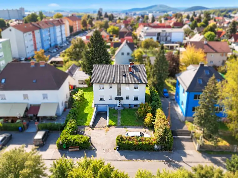 Zweifamilienhaus im Zentrum von Kalsdorf bei Graz mit vielseitigem Entwicklungspotenzial!