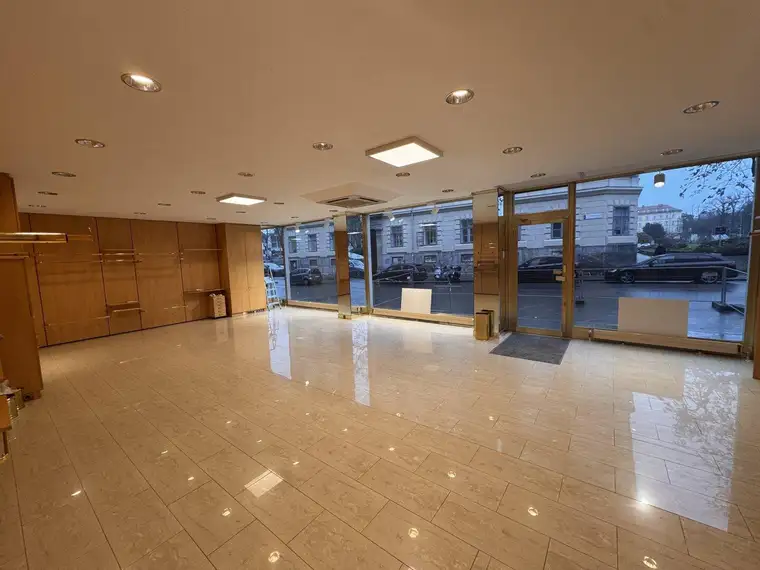 Modernes Geschäftslokal in Graz I Innere Stadt I 143,13m² I Geschäftsräume mit Vorraum