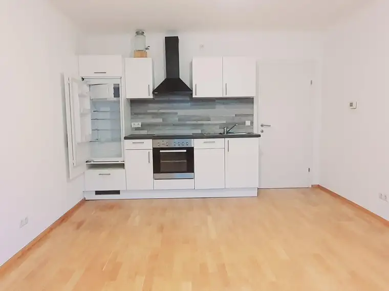 Top sanierter Neubau 3 Zimmer + 4.Liftstock + ruhige Lage