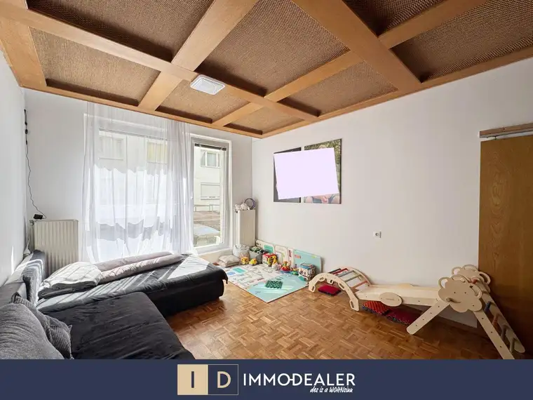 ** CHARMANTE ANLEGERWOHNUNG DIREKT AM BELIEBTEN QUELLENPLATZ IN 1100 WIEN **