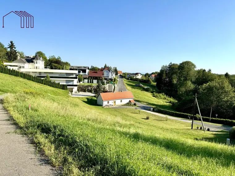 HOHE BAUDICHTE: Sonniges Grundstück nähe Schwarzl-Klinik in Laßnitzhöhe