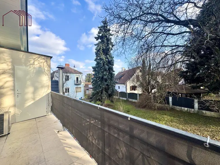 AB SOFORT VERFÜGBAR : Sonnige 3-Zimmer-Wohnung mit Südbalkon und Blick ins Grüne