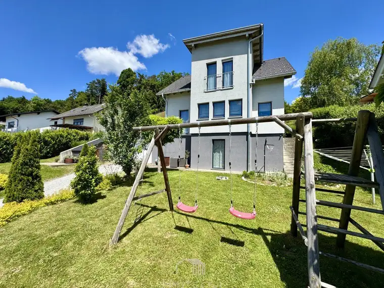 DOPPELGARAGE: Unterkellertes Einfamilienhaus mit Fernblick nähe Hausmannstätten