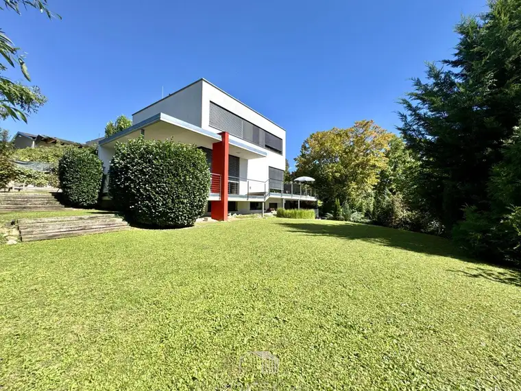 FERNBLICK AUF GRAZ: Nachhaltiges Niedrigenergiehaus mit Keller und großem Garten