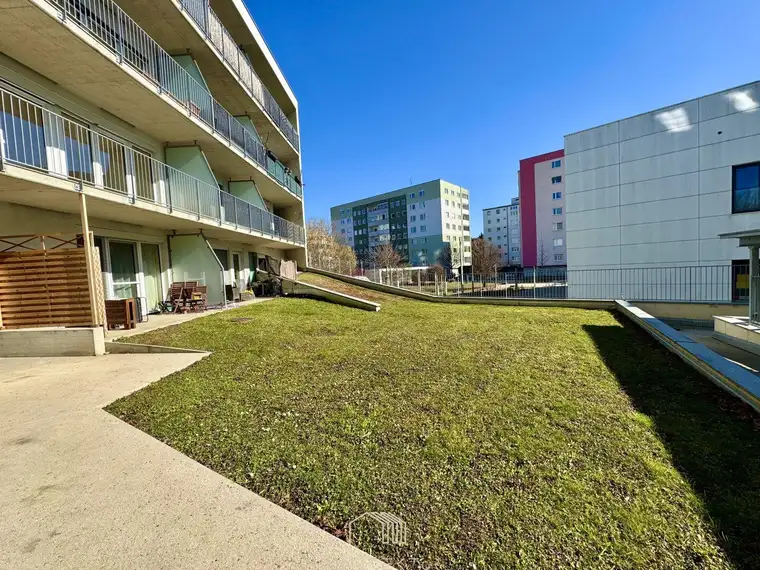 TIEFGARAGE IN ST. PETER : Parkplatz nähe TU Graz Campus Inffeld ab sofort verfügbar!