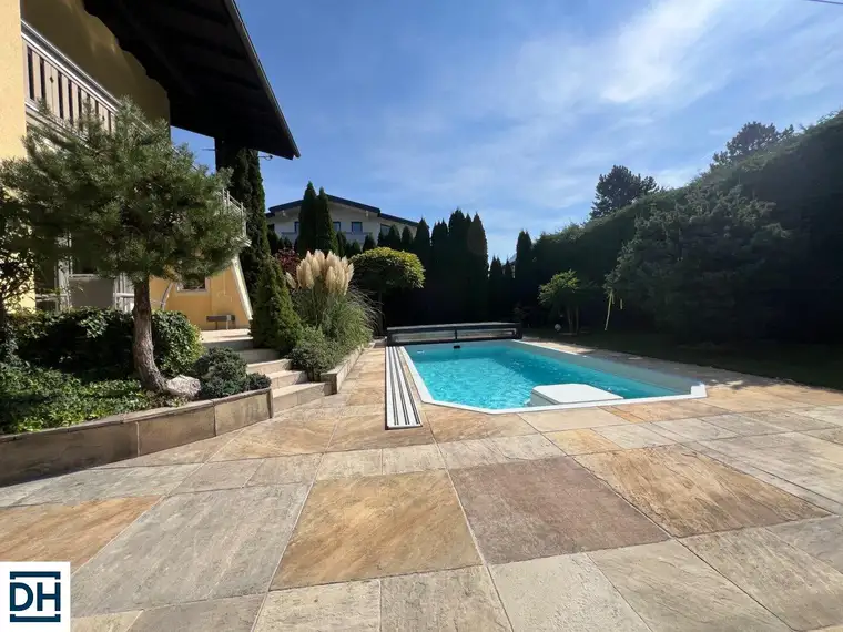 NEUER PREIS: TRAUMHAFTES ANWESEN MIT POOL UND GARAGE