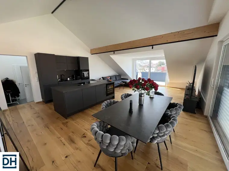 Exklusive Penthousewohnung direkt an der Fischach in Bergheim