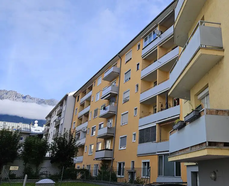 Geräumige 3-Zimmer-Wohnung mit schönem Ausblick in Innsbruck (Wilten) zu verkaufen!