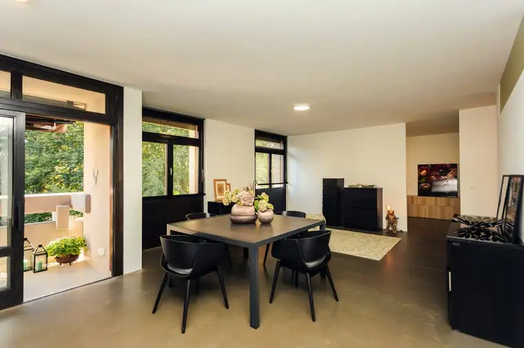 Designwohnung | Parklage | Barrierefrei - Kernsaniert und zentral gelegen!
