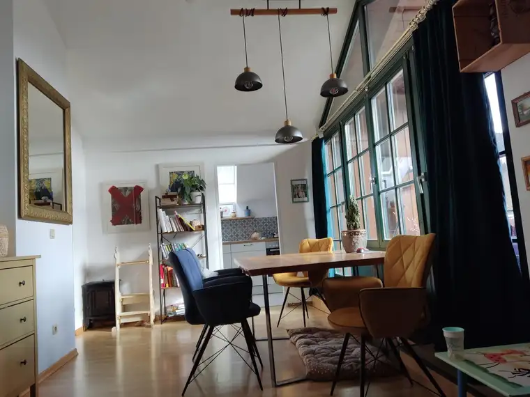 Charmante Dachgeschosswohnung mit großem Terrassenbalkon in Eben im Pongau