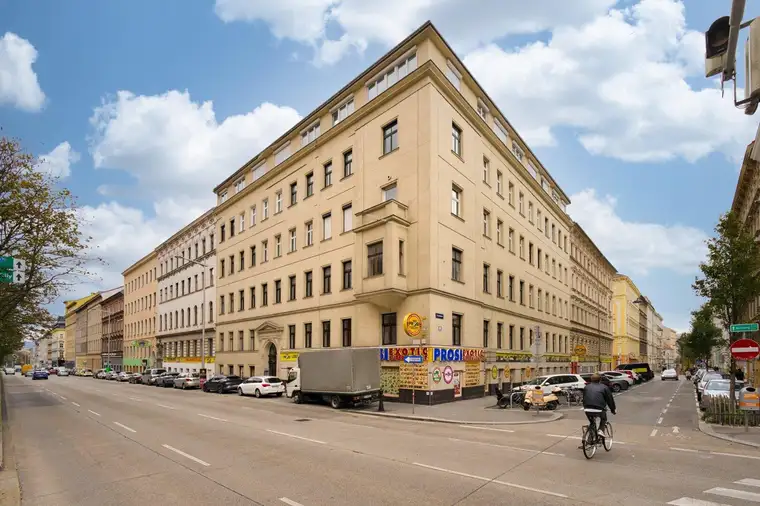 Romeo Graf, SIMPLICITY Immobilien GmbH