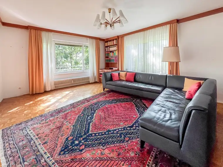 NÄHE TÜRKENSCHANZPARK: Großzügige 4-Zimmer-Wohnung in Ruhegrünlage, 2 Balkone, Garage im 18. Bezirk, Gersthof
