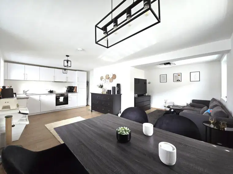 Großzügige und sonnige 3 Zimmerwohnung in Volders