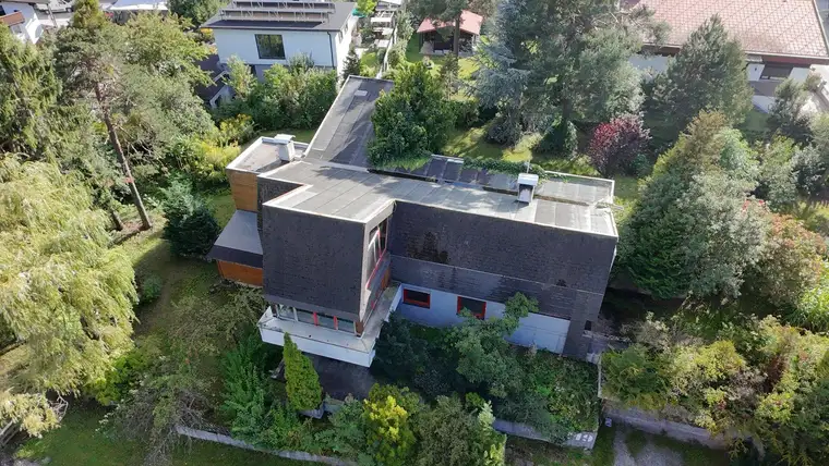 Sautens: Charmante Villa mit großem Potenzial – sanierungsbedürftig, aber ideal für Ihre individuellen Wohnideen