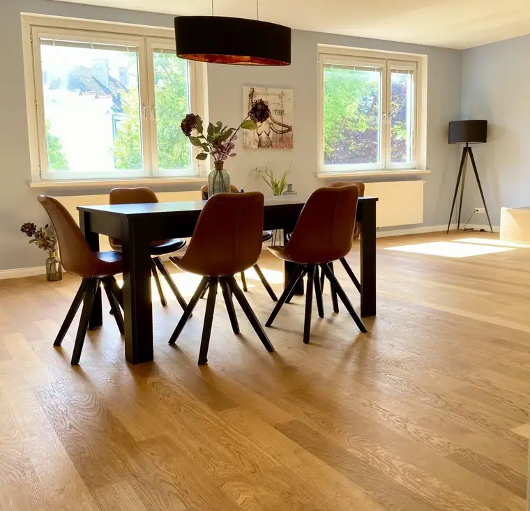 Wohnen im Grünen -Renovierte 2,5 Zimmer Wohnung