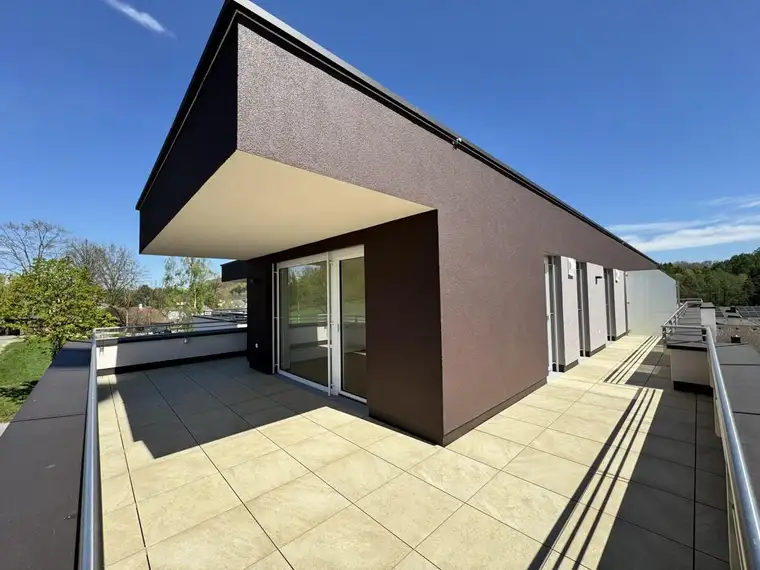 INSOLVENZVERKAUF IM ANGEBOTSVERFAHREN2-Zimmer-Penthousewohnung Top 1/7 mit Dachterrasse/ Amstetten