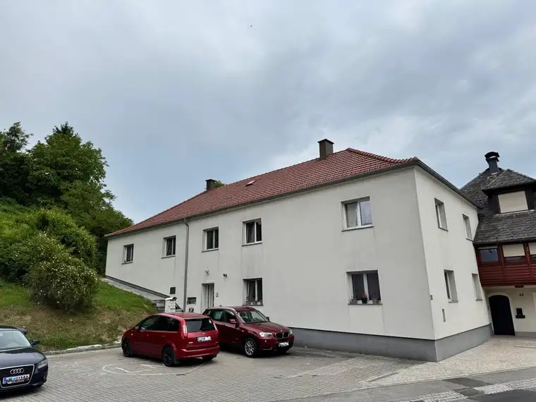 Mehrparteienhaus mit 3 Wohneinheiten - Vollvermietet